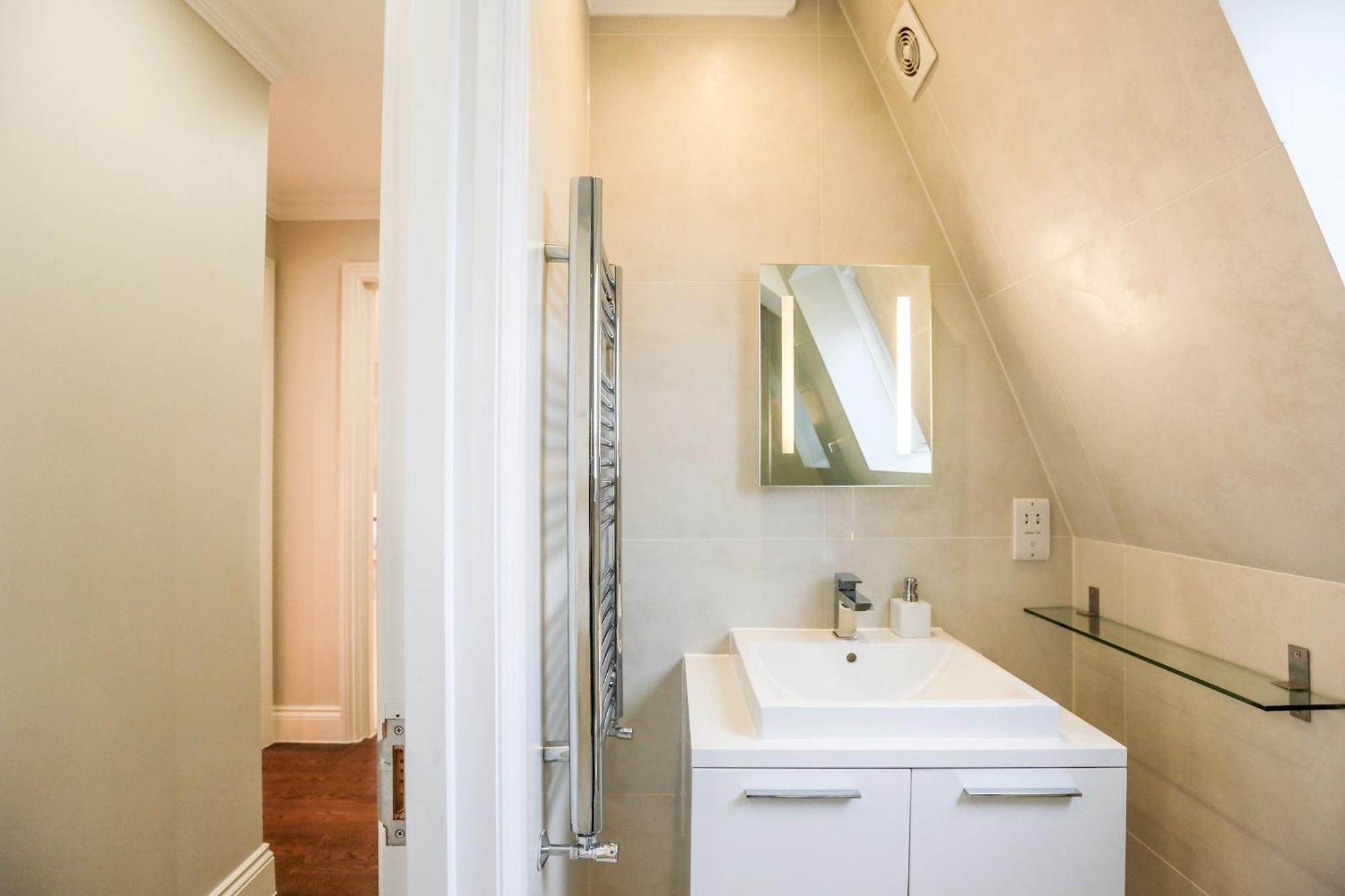 Madison Hill - White Hill House 5 - 3 Bedroom Flat London Exterior photo