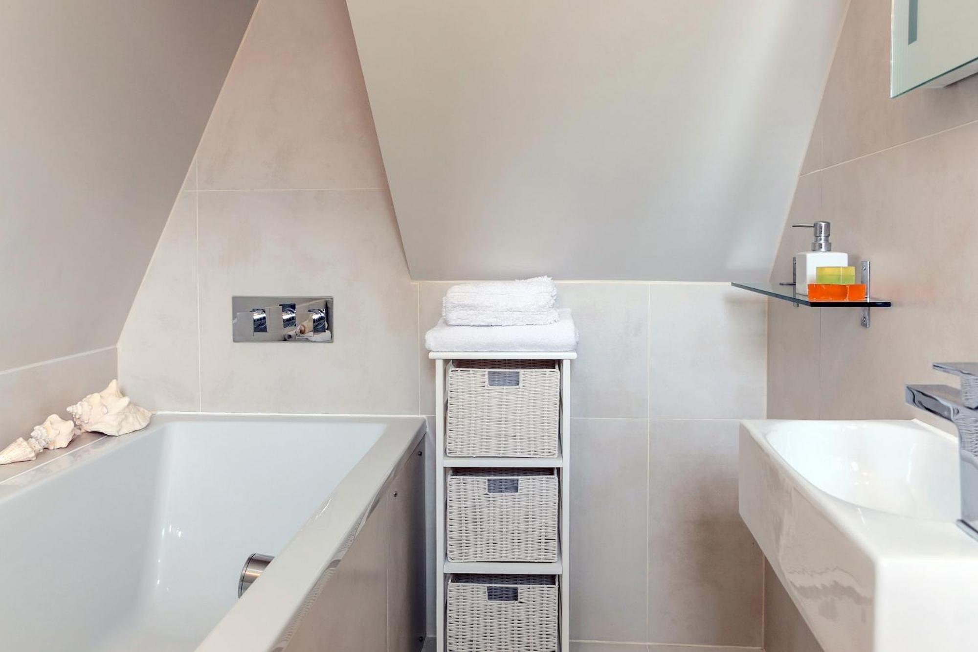 Madison Hill - White Hill House 5 - 3 Bedroom Flat London Exterior photo